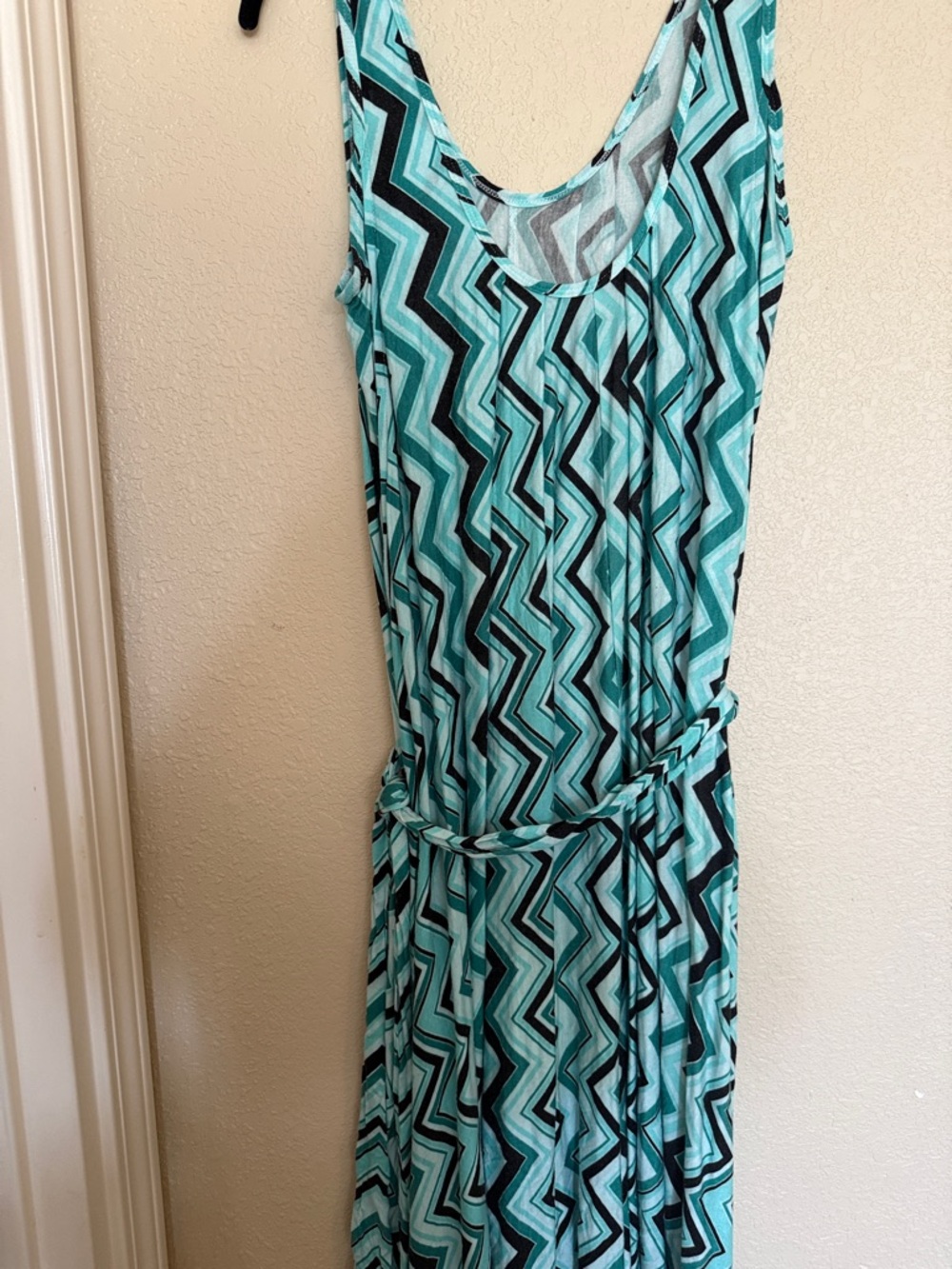 Sleeveless Chevron romper in Aqua and Black - Picture 2 of 4